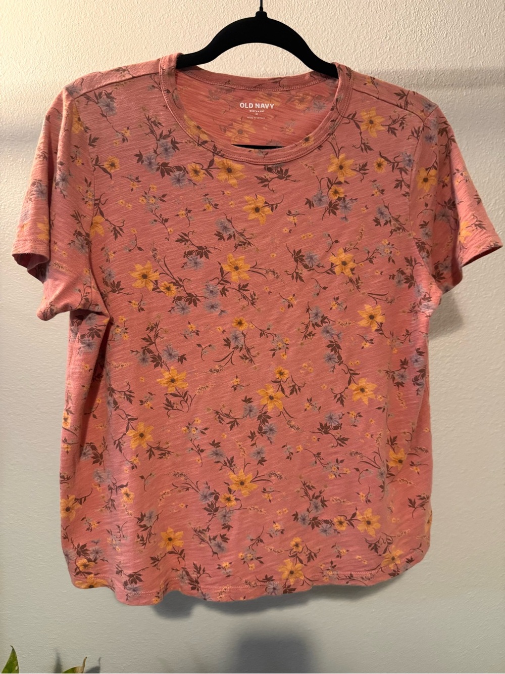 Old Navy Floral Everyday Tee